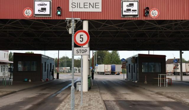 Letonya ile Belarus sınırı 'teknik nedenlerle' kapatıldı
