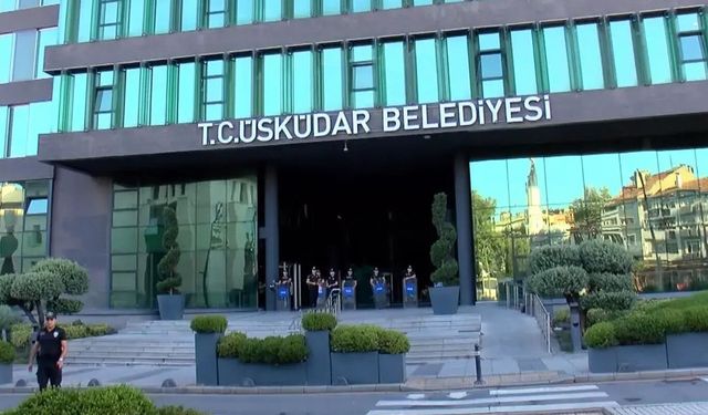 Üsküdar Belediye Başkanı Sinem Dedetaş görevden uzaklaştırıldı