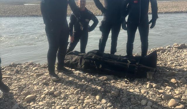 Batman Çayı'nda kaybolan çocuk ekiplerin çalışmasıyla bulundu