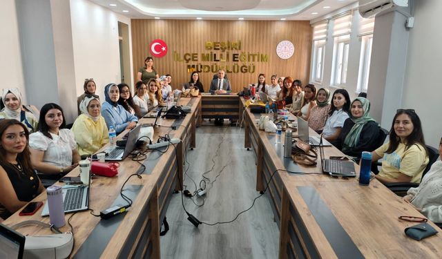 Beşiri’de Okul Öncesi Öğretmenlerine “Türkiye Yüzyılı Maarif Modeli” Semineri