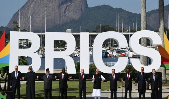 BRICS ticaretinde ulusal para dönemi 