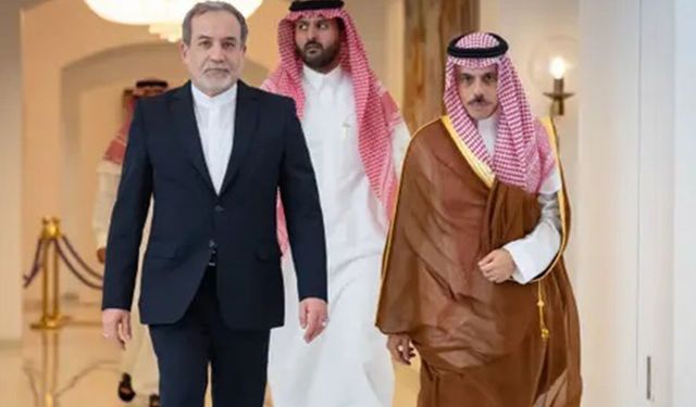  İran ve Suudi Arabistan dışişleri bakanları Hürmüz Boğazı'nı görüştü
