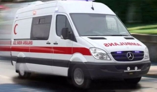 İstanbul'da tır ile hafif ticari araç çarpıştı: 6 yaralı