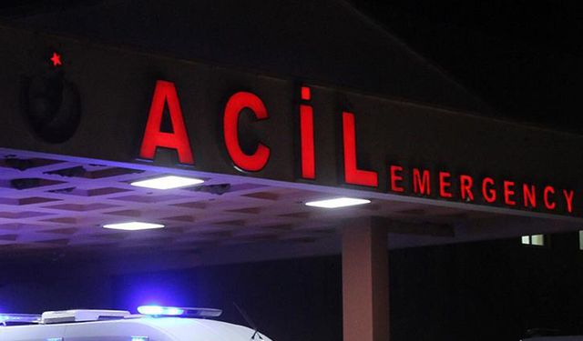 Kars'ta iki otomobilin karıştığı kazada 4 kişi yaralandı