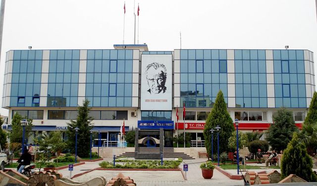 Menderes Belediyesi soruşturmasında ikinci dalga: 7 şüpheli tutuklandı