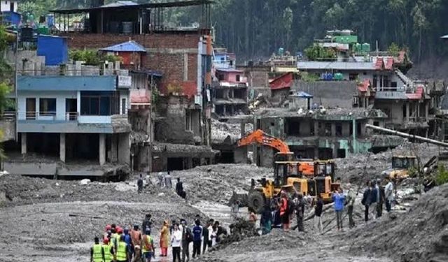 Nepal'deki sel felaketinde ölü sayısı 987'ye ulaştı