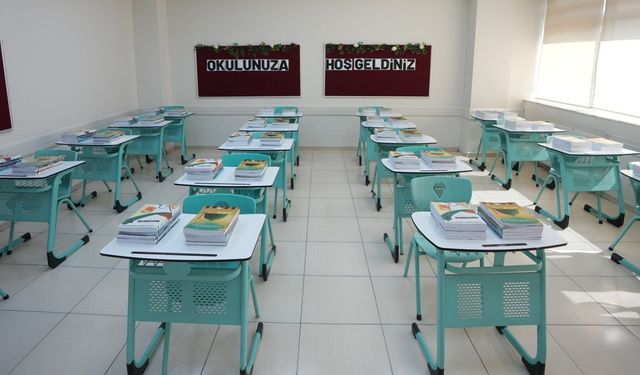 Ücretsiz Ders Kitapları Sıralarda