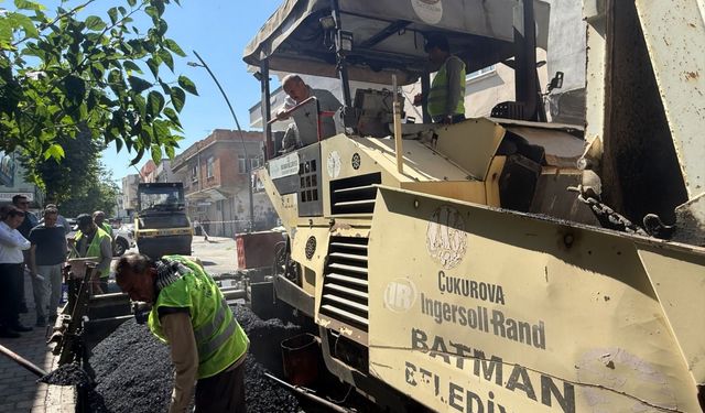 Batman’a Afet Kapsamında Asfalt Desteği! Bozulan Yollar Yenilenecek