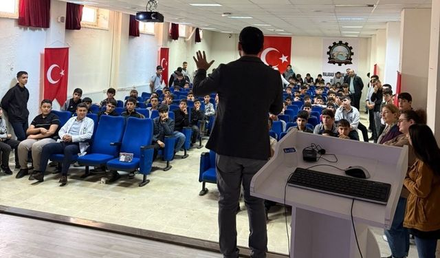 Batman’da Akademisyen-Öğrenci Buluşmaları