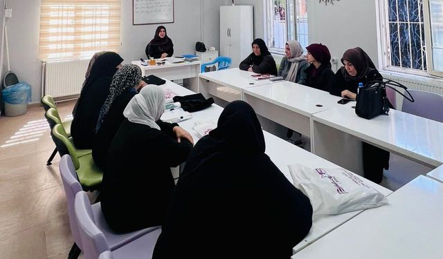 Batman’da Kadın Kursiyerlere Manevi Değerler Eğitimi
