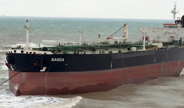 Drone saldırısına uğrayan Banda gemisi Karadeniz'de karaya oturdu