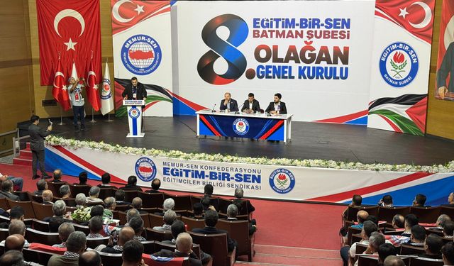 Eğitim-Bir-Sen'de Şehmuz Önlü Tekrar Başkan Seçilerek Güven Tazeledi
