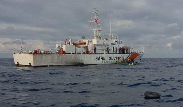 İzmir'de 111 düzensiz göçmen yakalandı