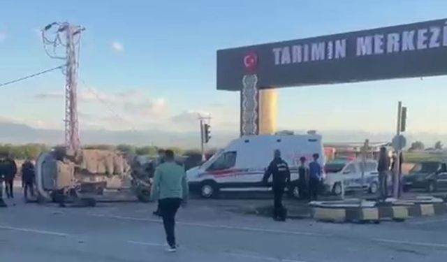 Malatya'da minibüs ile otomobil çarpıştı: 3 yaralı