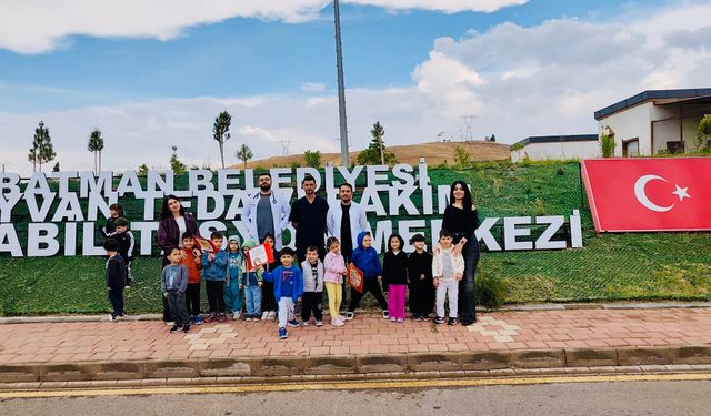 Öğrencilerden Batman Hayvan Rehabilitasyon Merkezine Ziyaret