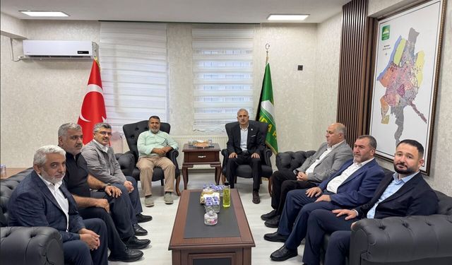 Peygamber Sevdalıları Derneği’nden HÜDA PAR Batman İl Başkanı Doğru’ya hayırlı olsun ziyareti