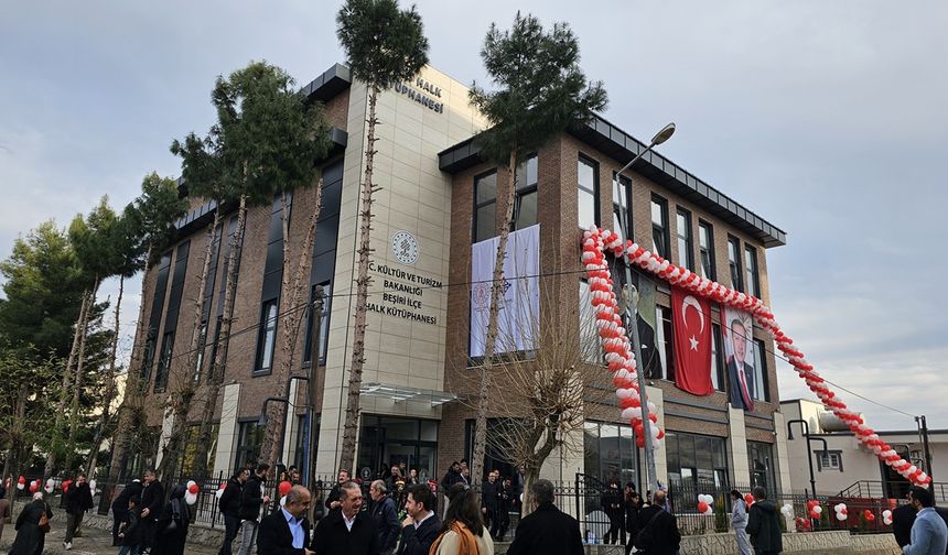 Beşiri İlçe Halk Kütüphanesi Resmi Törenle Açıldı