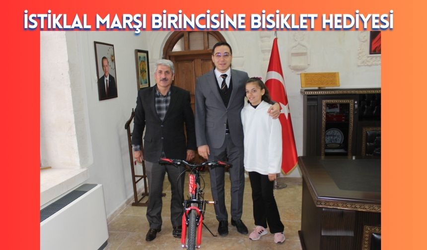 İstiklal Marşı Birincisine Bisiklet Hediyesi