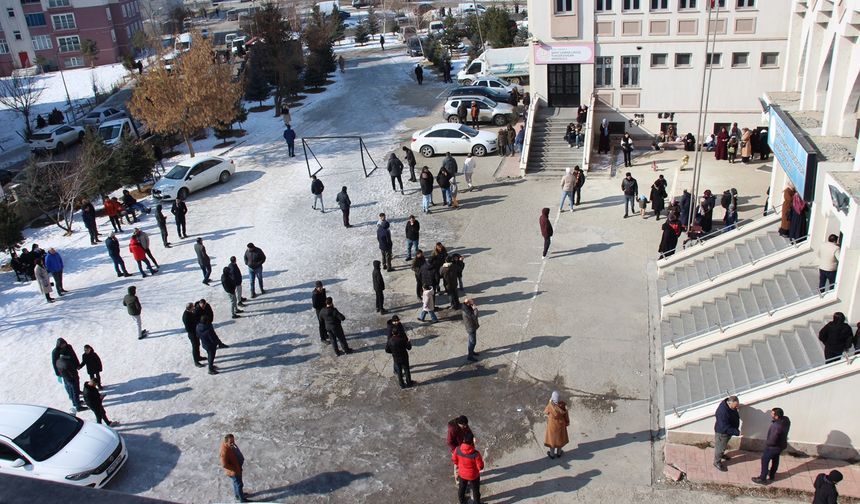 Siyer Yarışmasına Ağrı'da binlerce kişi katıldı