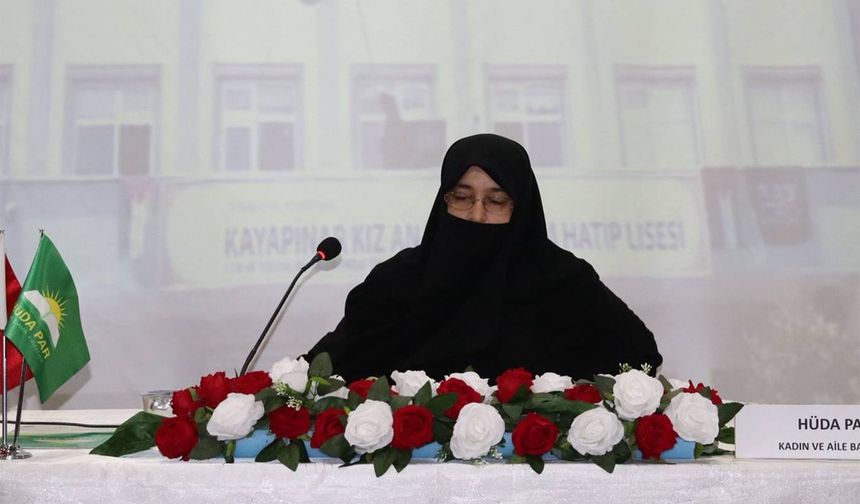 HÜDA PAR Aile Başkanı Sülün: Tesettür aile yapısını, mahremiyeti ve ahlakı korur