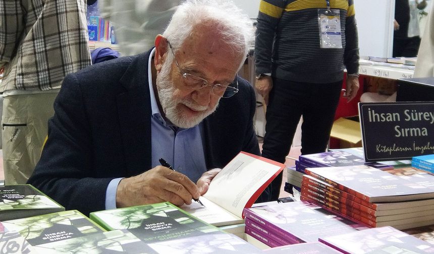 Prof. Dr. İhsan Süreyya Sırma: Kitapların değil, telefonların kölesi olduk!