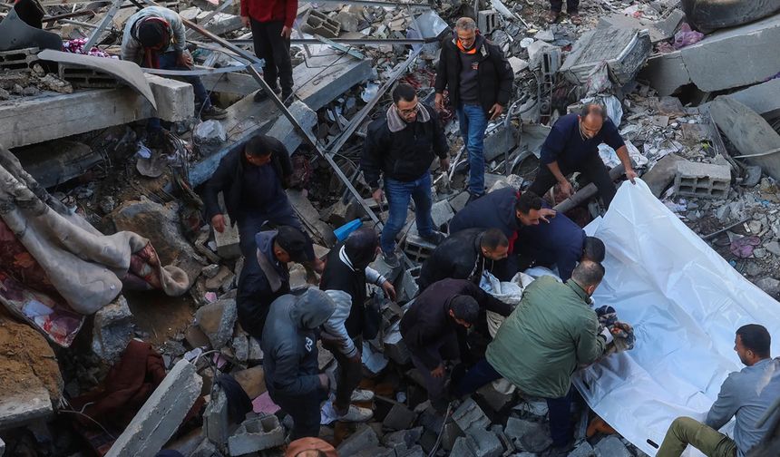 Gazze Şeridi'nde can kaybı 71 bin 660'a yükseldi