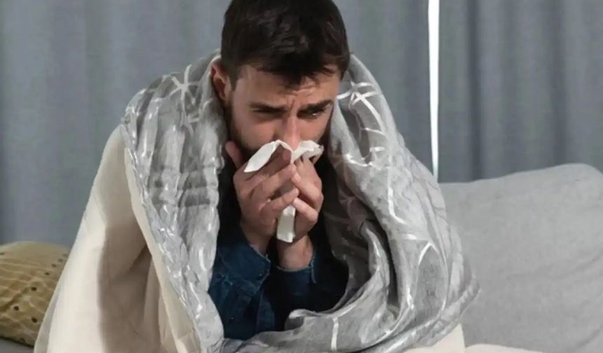 Yüzde şimşek çaktıran hastalık günlük hayatı felç ediyor