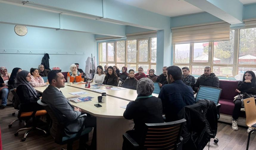 Kozluk’ta Öğretmenlere Yönelik Kanser Tarama ve Farkındalık Eğitimi
