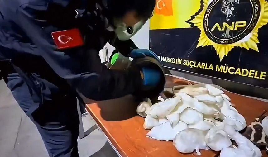 Ağrı'da gerçekleştirilen operasyonda 8 kilogram uyuşturucu ele geçirildi