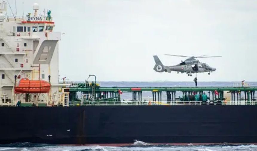 Akdeniz'de Fransız donanmasından Rus 'Gölge Gemisi'ne baskın