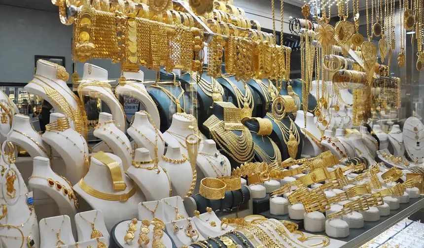 Altın yönünü yukarı çevirdi