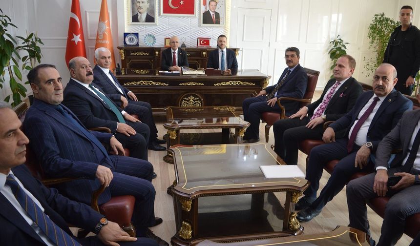 Bakan Şimşek Siirt'te temaslarda bulundu