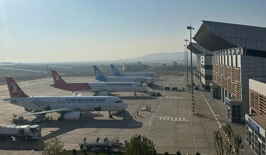 Siirt minibüslerinin Batman Havalimanı'na giriş yasağı yolcuları mağdur ediyor