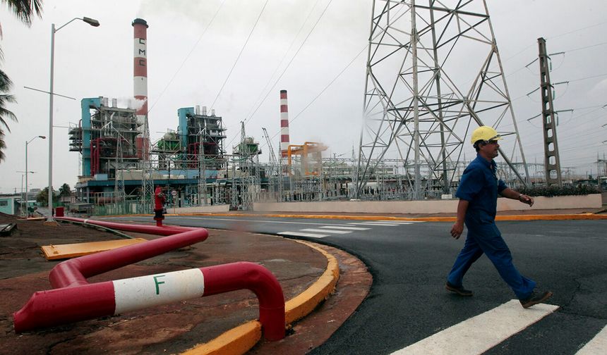 ABD'den, Küba'da Irak benzeri açlık ve enerji ablukası: Sıkıştır ve itaat ettir