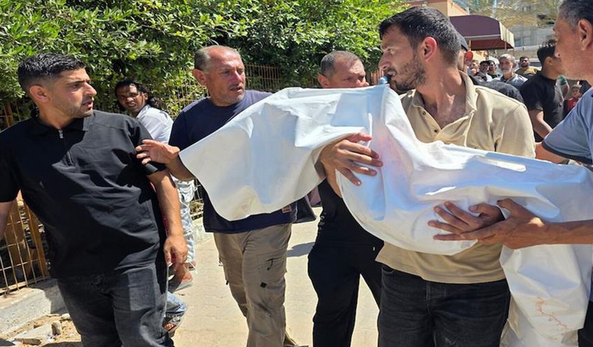 Gazze'de bayram katliamı: 4'ü çocuk 10 Filistinli şehit oldu