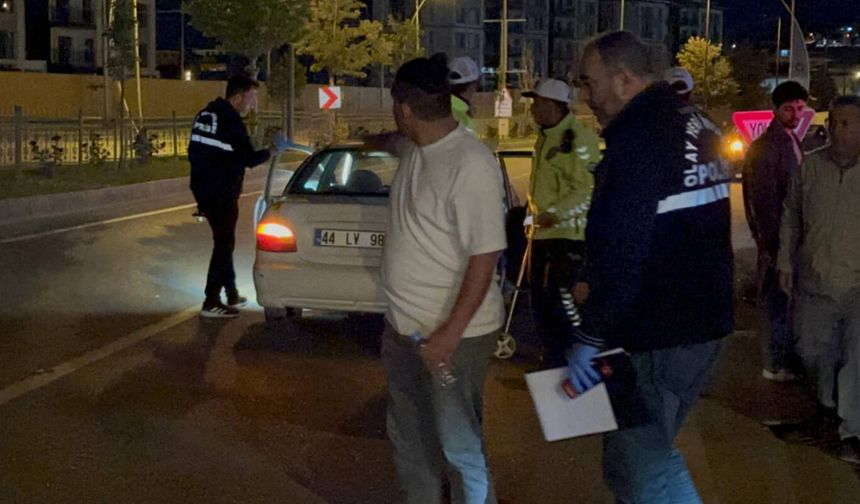 Malatya'da 2 aracın çarptığı yaya hayatını kaybetti