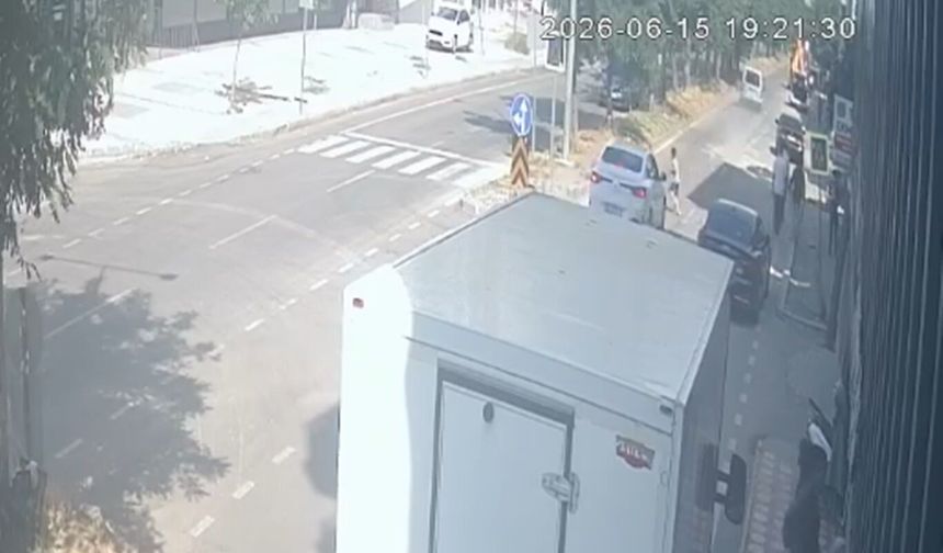 Batman'da yaya geçidinde otomobilin çarptığı çocuk ağır yaralandı