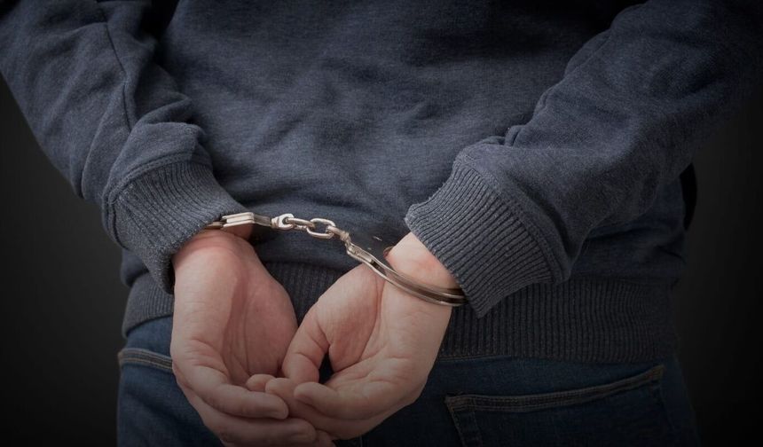 Hırsızlık suçundan 26 yıl hapis cezasıyla aranan firari yakalandı