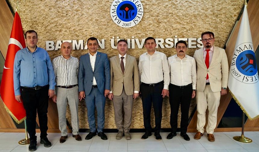 Mülki İdare Amirlerinden Rektör Demir’e Veda Ziyareti