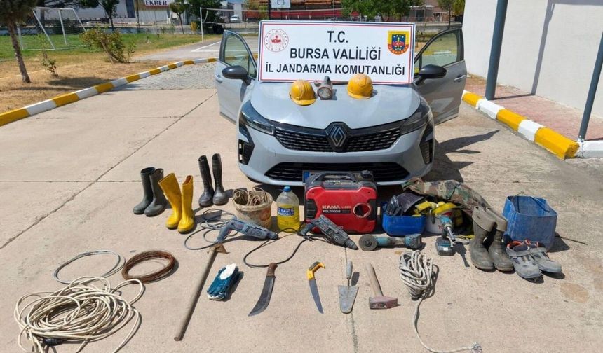 Bursa'da tarihi mirasa kaçak kazı: 5 gözaltı