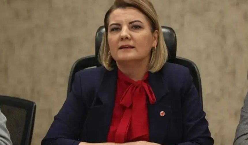 İzmit Belediye Başkanı ve eşi dahil 20 kişi tutuklandı