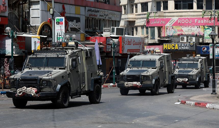 Siyonist rejim biri kadın 8 Filistinliyi esir aldı