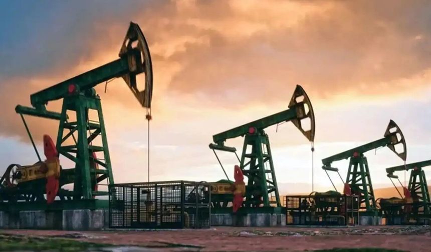 Hürmüz Boğazı'na ilişkin belirsizlik petrol fiyatlarını yükseltti