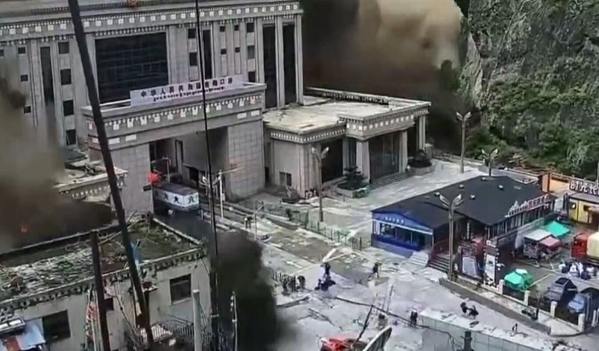Nepal'de sel felaketi: En az 17 ölü, yüzlerce kişi kayıp