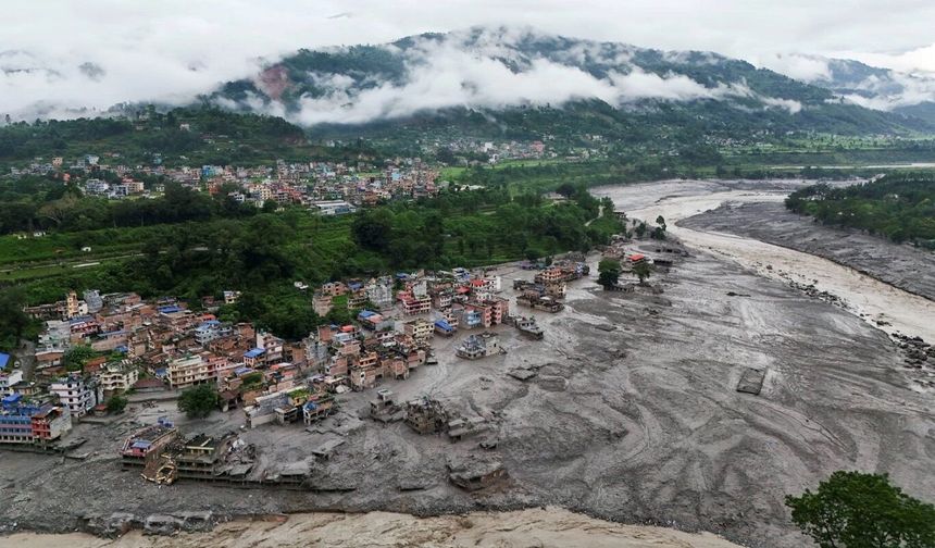 Nepal'deki sel felaketinde can kaybı 270'e yükseldi