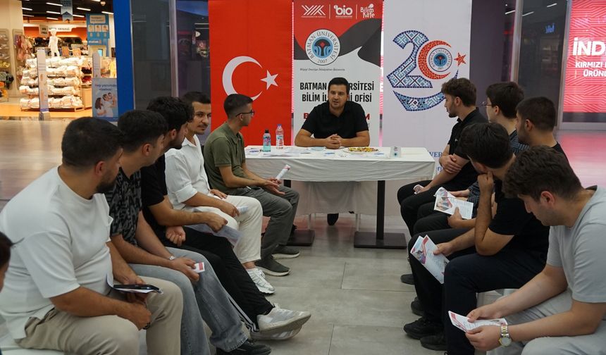 Bilim Kafede “Bilgisayar Teknolojileri” Konuşuldu