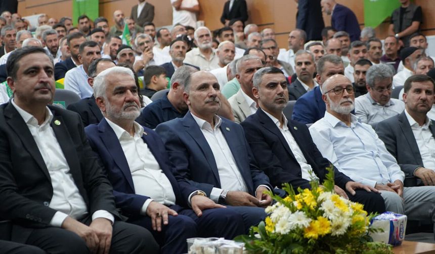 Yapıcıoğlu Bingöl'den seslendi: Ümmetin vahdeti için canımızı taşın altına koymaya hazırız