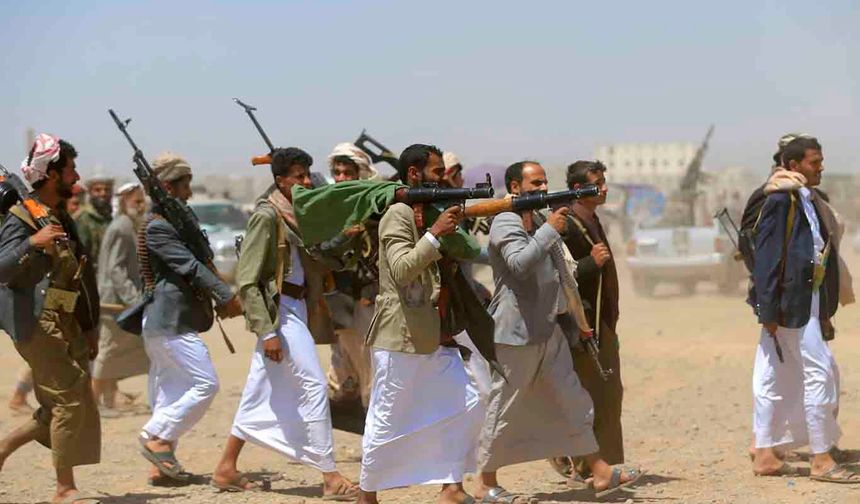 Şerê li Yemenê dîsa dijwar bûye: Li cepheya şer li Taîzê çalakî zêde bûye