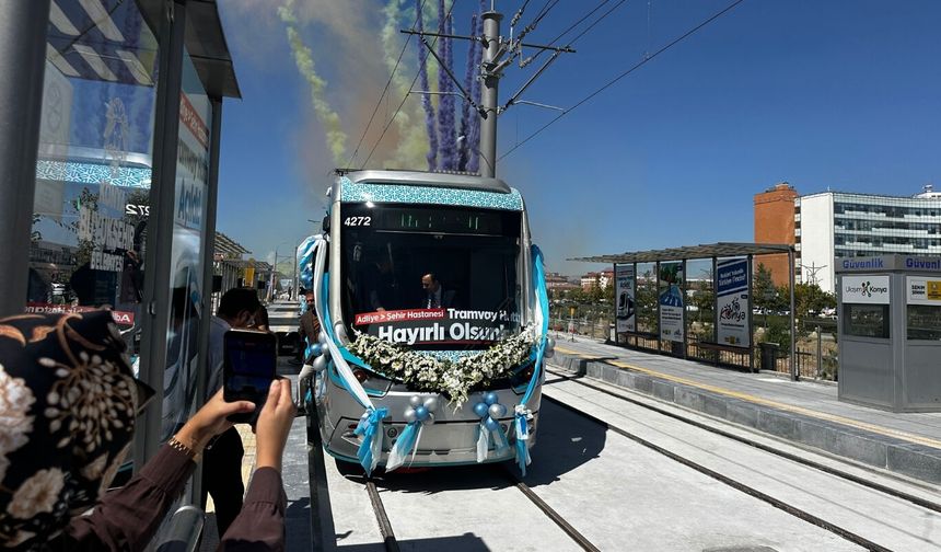 Konya'da şehir hastanesi tramvay hattının ilk etabı hizmete açıldı