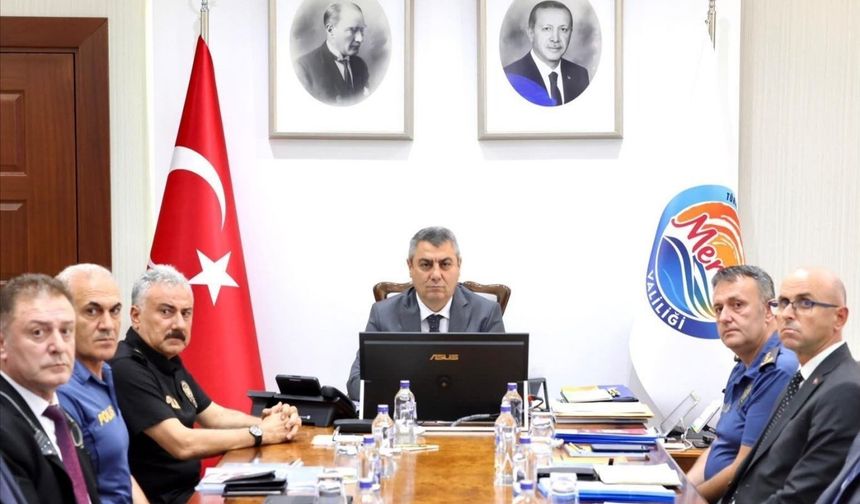 Mersin'de emniyet değerlendirme toplantısı